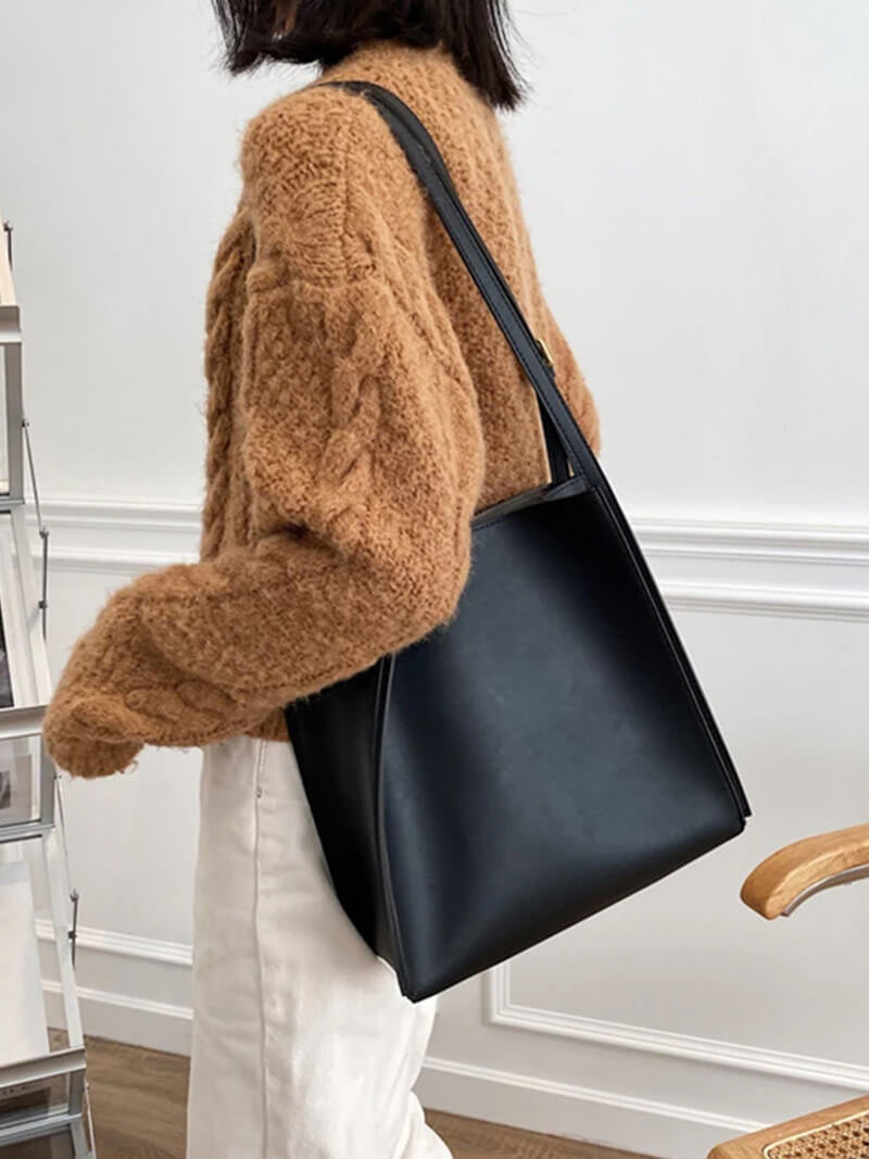 Stella | Minimalistische Schultertasche aus Kunstleder