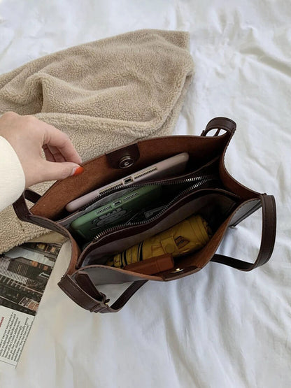 Stella | Minimalistische Schultertasche aus Kunstleder