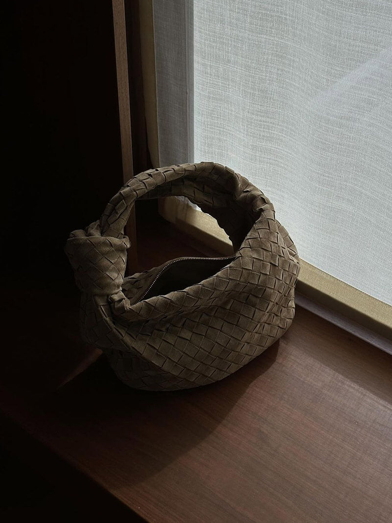 Elicia | Geflochtene Hobo-Tasche mit Knoten-Detail – Stilvoll und einzigartig