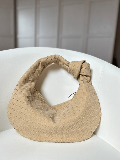 Elicia | Geflochtene Hobo-Tasche mit Knoten-Detail – Stilvoll und einzigartig