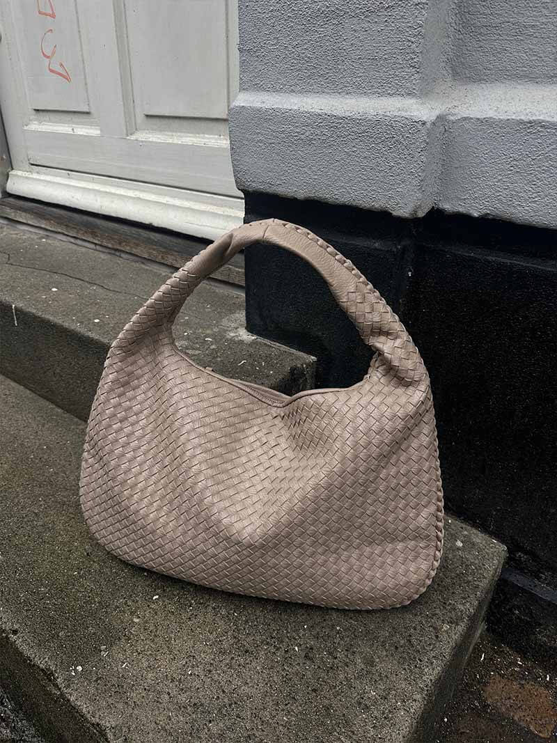 Charlyne | Große geflochtene Hobo-Tasche