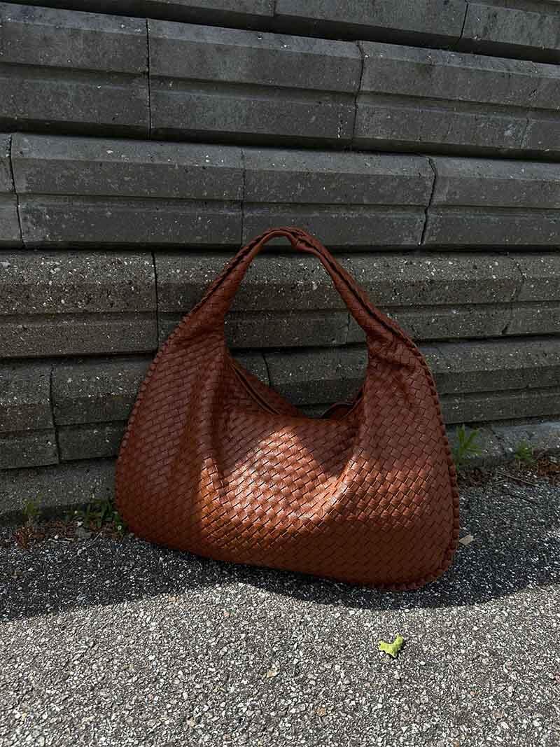 Charlyne | Große geflochtene Hobo-Tasche