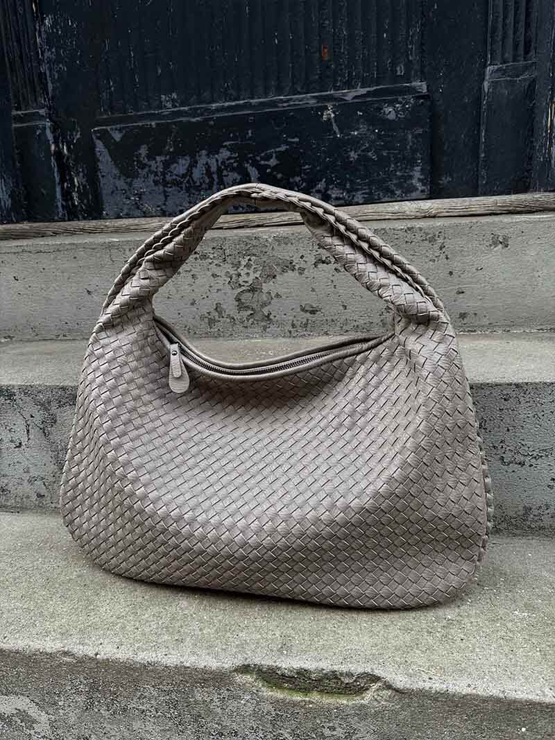 Charlyne | Große geflochtene Hobo-Tasche