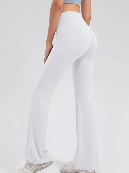 Leonarda | Atmungsaktive Micro-Flare Sporthosen für Frauen