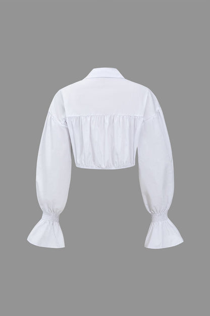 Sunniva | Cropped-Hemd mit Denim-Korsagen und voluminösen Ärmeln
