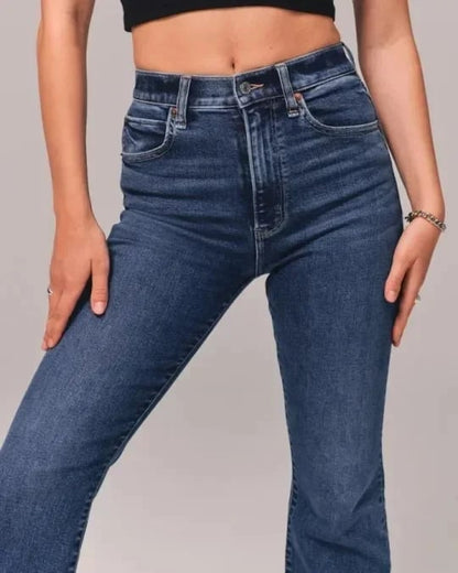 High-Waist Schlagjeans mit Retro-Flair und zeitlosem Schnitt