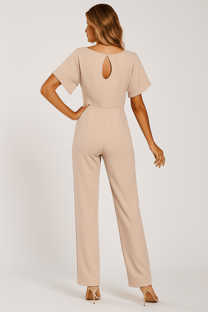 Eleganter Jumpsuit mit Taillengürtel – Figurbetont & Stilvoll