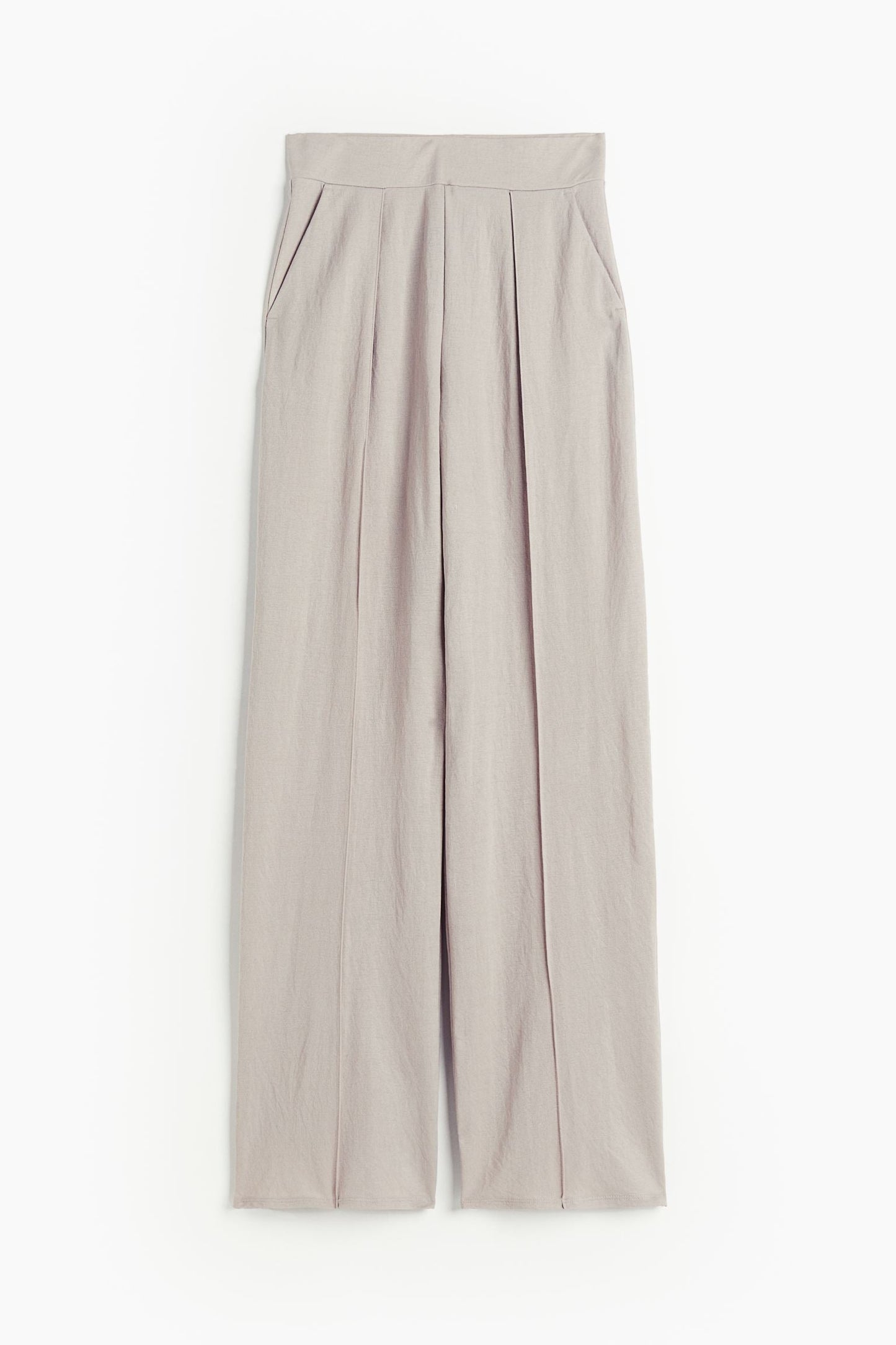 Luftige Damenhose mit weitem Schnitt und Bundfalten