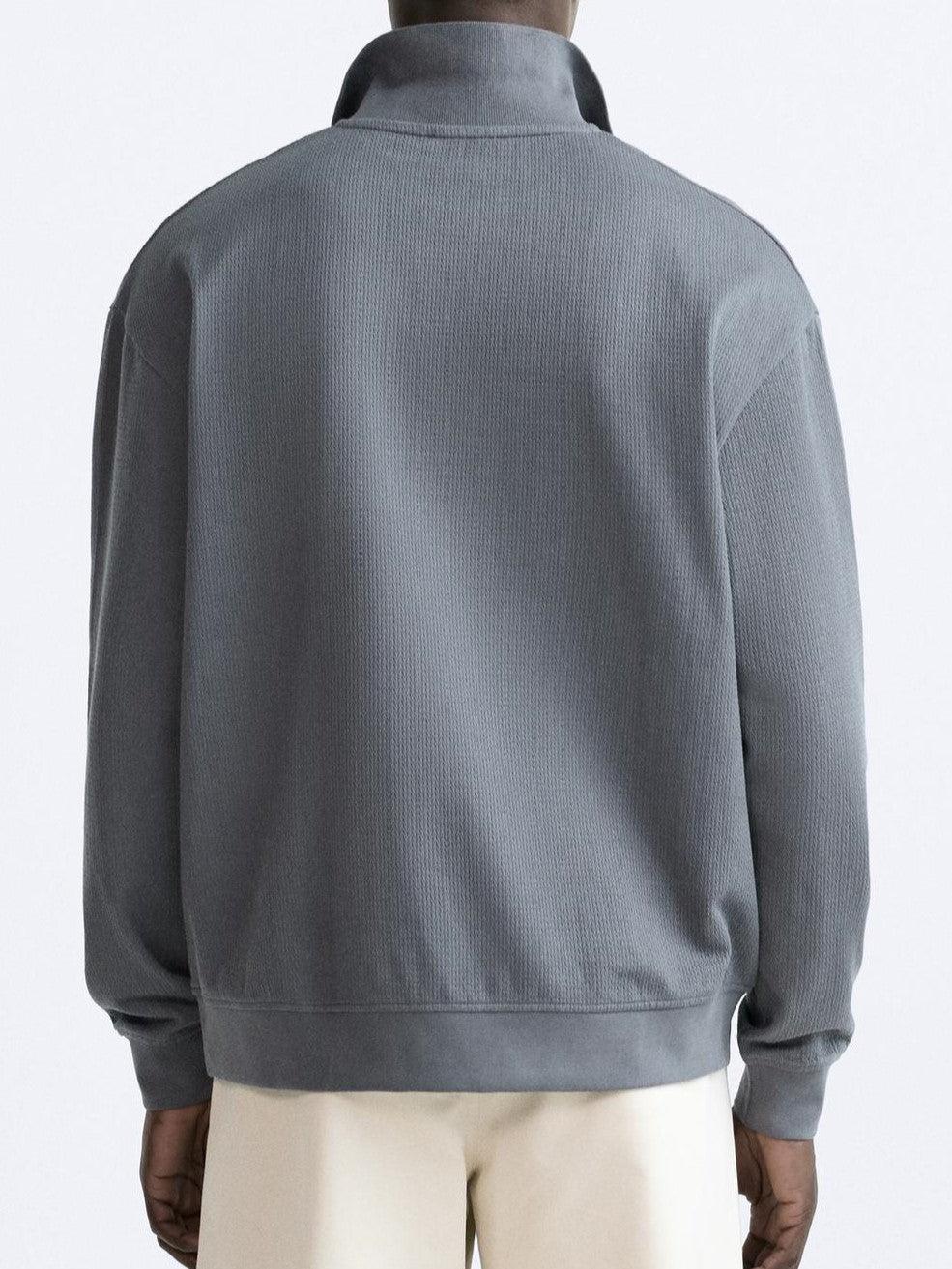 Beiger Pullover mit Polokragen – Lässiger Stil mit Eleganz