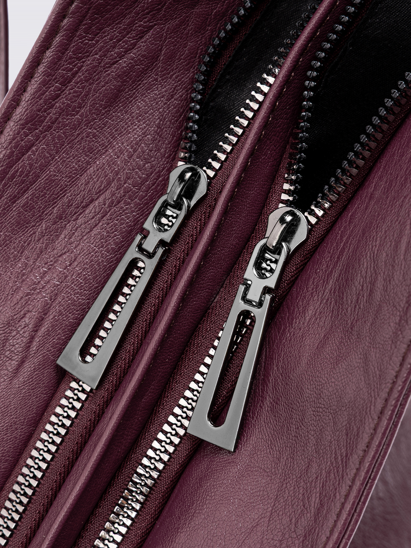 City-Handtasche mit Crossbody-Option und praktischen Fächern